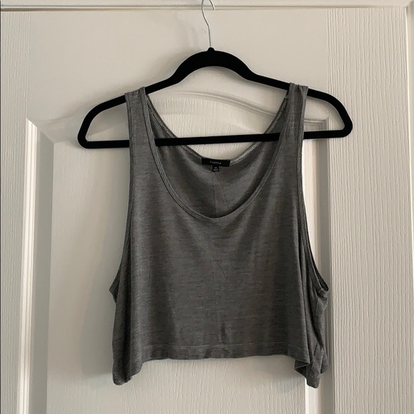 Aritzia Talula Crop Top
